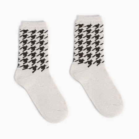 Women's socks "Goose foot", beige/brown color, size 23-1