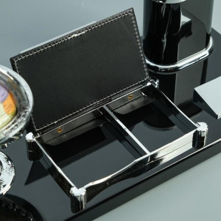 Table of desktop stationery 4V1-3