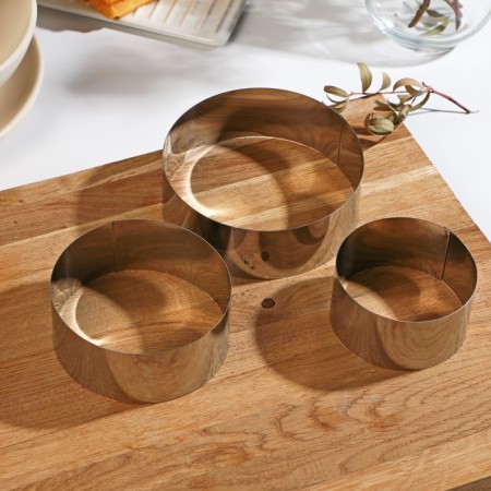 A set of baking shapes “Circle” Konfinetta, 3 pcs, D = 8 cm, d = 10 cm, d = 12 cm, chrome color color-2