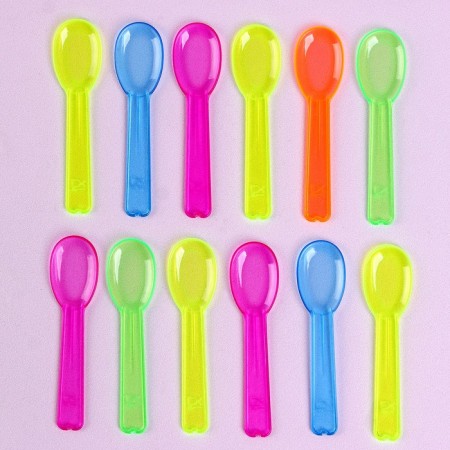 Tablespoons are plastic, in a set 12 pieces, mix colors-2