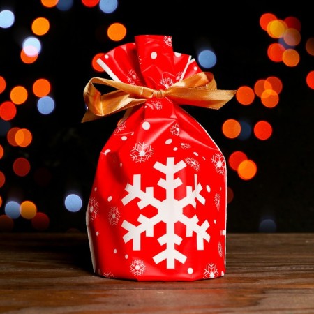 Polyethylene gift package with ties "Snowflakes", 15*23cm