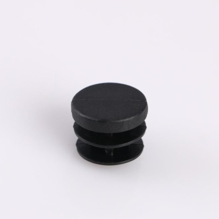 The plug is internal universal, d = 20 mm, black
