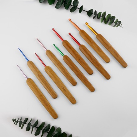 A set of hooks for knitting, with bamboo handles, d = 2-6 mm, 13.5 cm, 9 pcs-1