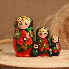 Nesting doll 