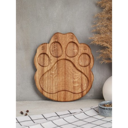 Board for feeding the author "Tiger's paw", 19 × 22 × 2 cm, natural oak