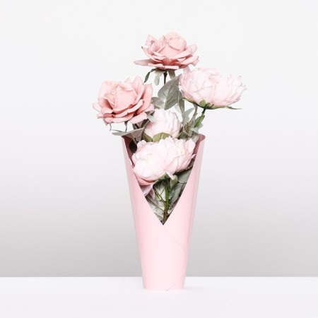 Floristic cone without a bottom, folding, pink, 32x30cm-1