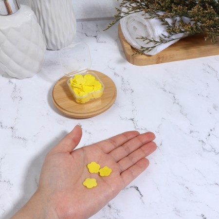 Leaf soap in the layer case 4.5*4.5*2cm (lemon) yellow bag from-5