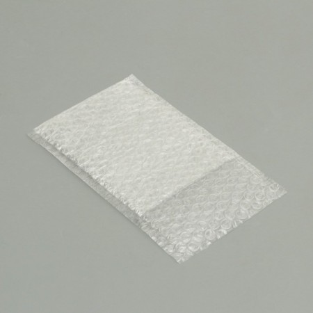 A package of runway with a valve, p/e, unpainted, 3 layers, 12 x 21 + 5 cm-1