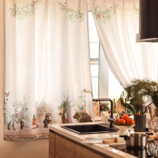 A set of curtains d/kitchen with the sequence 