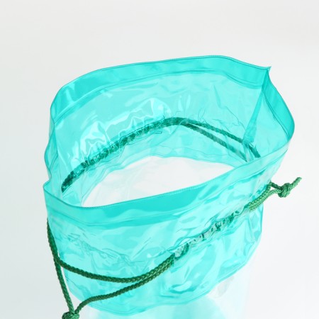 Cosmetic bag on the cord, the color is transparent/green-4