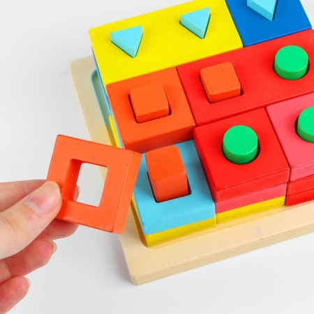 Pyramid according to the method of M. Montessori-3
