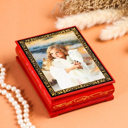 Casket "Girl with an owl", red, 10 × 14 cm, lacquer miniature
