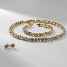 Set 3 objects: earrings, necklaces, bracelet 
