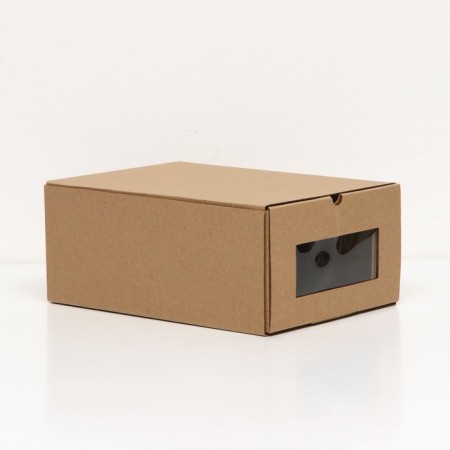 The box is drawn, brown, 25 x 19 x 11 cm-2