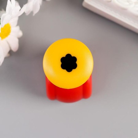 The hook -shaped button "Flower" drawing d = 0.9 cm mix 4x4.5x3 cm-4