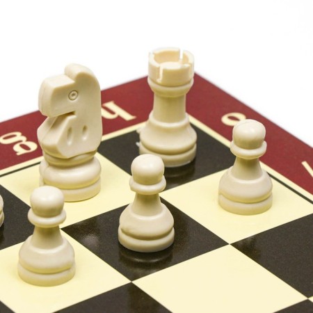 Chess table, 29 x 29 cm, woodboard, plastic figures-3