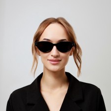 Sunscreen glasses, UV 400, lens 3.9 x 5.5 cm, width 15.3 cm, pipe 14.1 cm