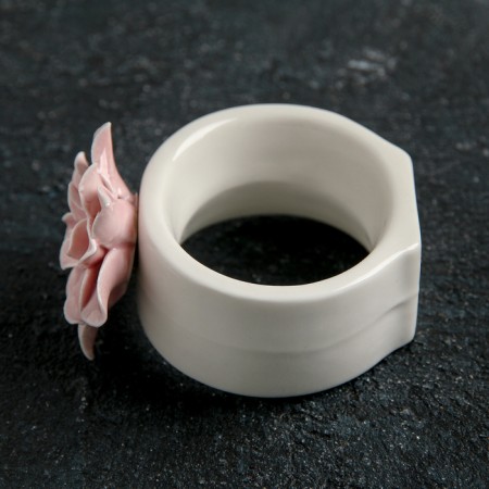 Ceramic ring for napkins "Flower", 5.5 × 4.5 × 6.5 cm, pink color-2