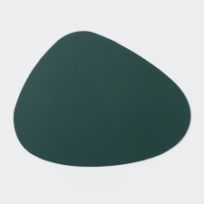 Serving napkin on the TEM table, 44 × 35.5 cm, green color