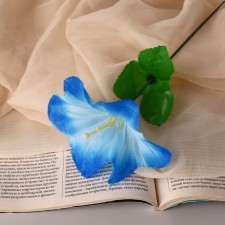 Artificial flowers 