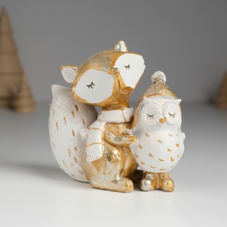 Polystone souvenir "Fox in a scarf with white owl" 9.5x5x9.5 cm