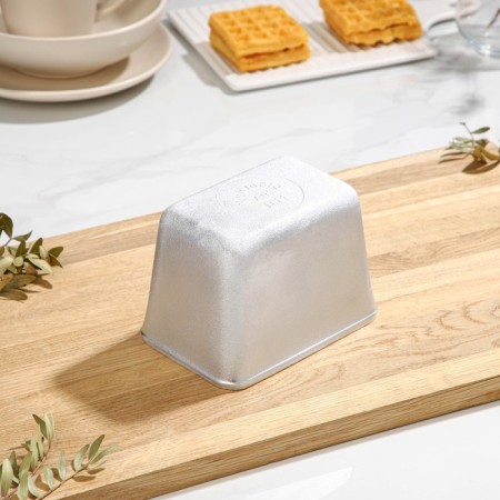 Bread form, 14.5 × 10 × 10 cm, 1l-1