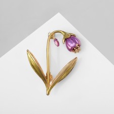 Brooch 