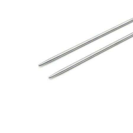 The knitting needles are circular, metal, 100 cm/2.5 mm-2