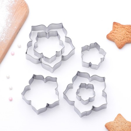 A set of forms for cutting the cookies "petunia petals", 7.5 × 7 cm, 6 pcs, chrome color-1
