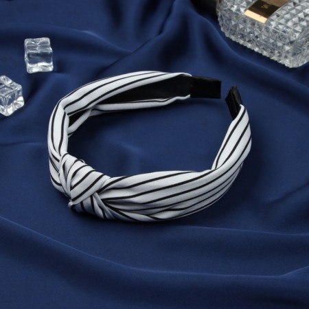 Hair rim "Wendy" 2.5 cm, white-black