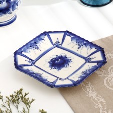 Large pies, gzhel, porcelain, d = 17 cm