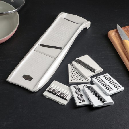 Vegetables with 7 nozzles, ABS plastic, white color