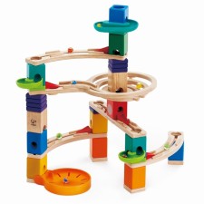 The designer-labyrinth is a wooden 