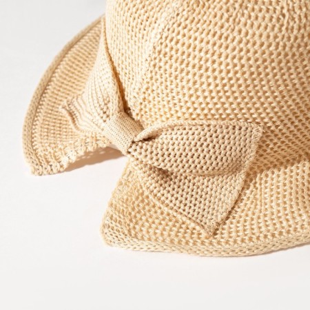 Hat for Minaku girl with a bow, milk color, rr 50-52-6