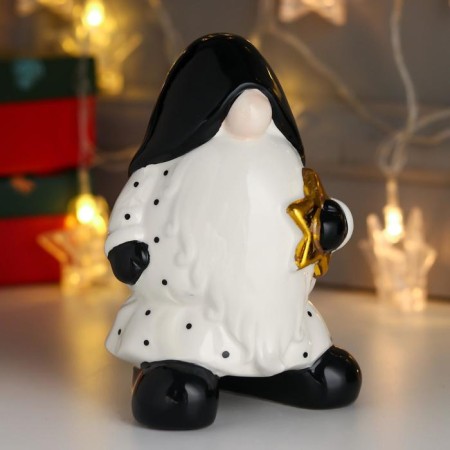 Souvenir ceramics "Santa Claus, peas caftan, black cap, golden star" 15x11x9.5 cm-2