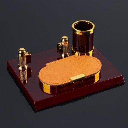 Table 3V1 set with business card holder, red tree