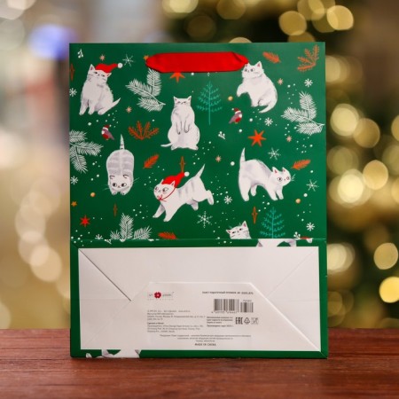 Gift package "New Year's cats", luxury 26 x 32 x 12 cm-1