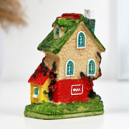 Figure "House Cottage" 6x4x9.5cm-2