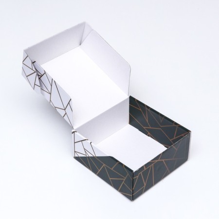 Self -charged box, without a window "Galogram" 19 x 19 x 9 cm-3