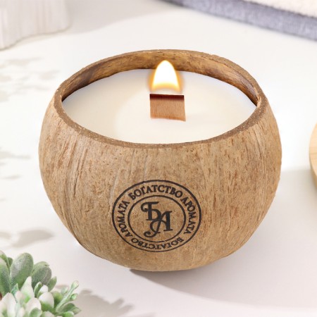 Candle in the coconut aromatic, cherry, soy wax, 8x10 cm, in the box