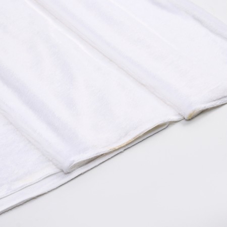 Flap with a knitted basis fur, white, 100 × 165 cm, 100% p/e-2