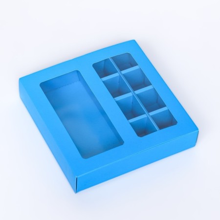 Box for 8 sweets + chocolate, with a window, blue, 17.7 x 17.7 x 3.8 cm-1