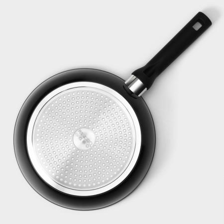 Pan Magistro Warrior, D = 24 cm, h = 6.3 cm, anti -stick coating, induction-6