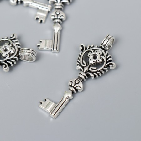 Decor for creativity Metal "Key Wreath with Flower" silver 317M035 4.7x1.9 cm
