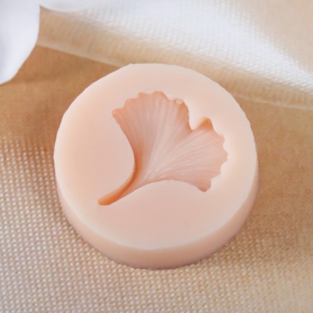 Silicone Mold "Ginkgo" 2.4x2.7x0.4 cm-2