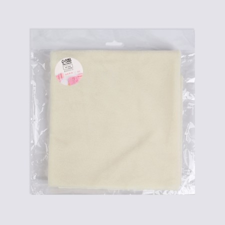 Poster plush, 50 × 50 cm, 220 g/m, dairy color No. 11-4