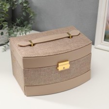 Casket to the leatherette for jewelry 