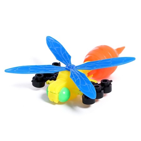 Set of robots "insects", 5 transformers, gather in 1 robot-7