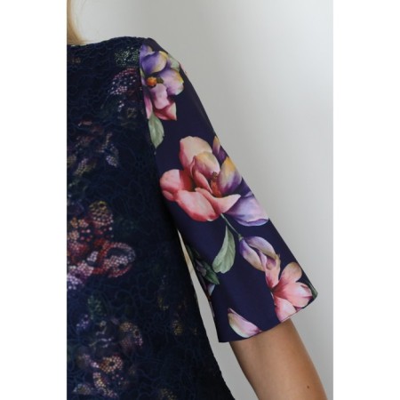 Women's dress, size 42-4