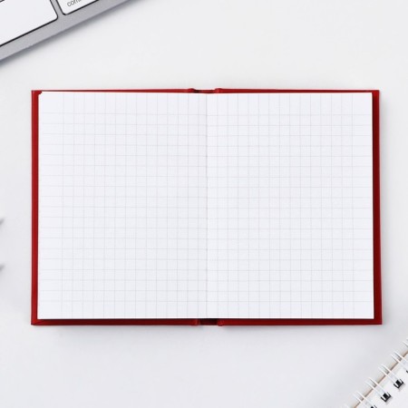 Notepad in solid cover A7, 64 L "Red Machine"-1